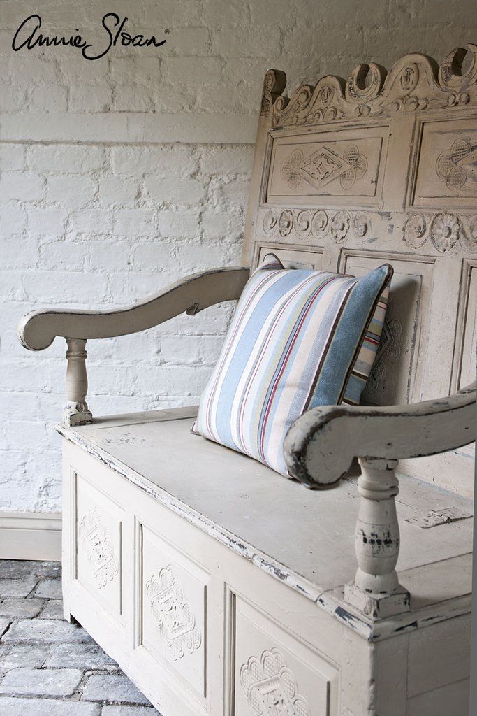 Annie Sloan chalk paint Country Grey