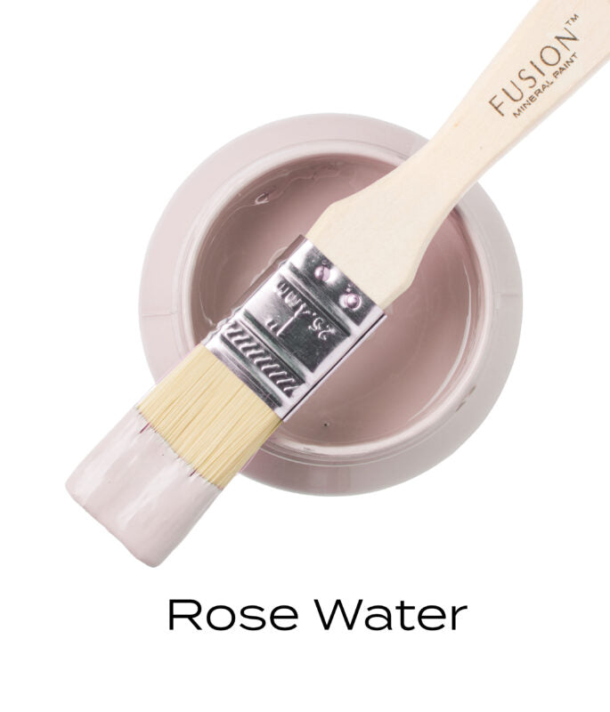 Zachtroze verf | Fusion Mineral Paint | ROSE WATER – Dress it up
