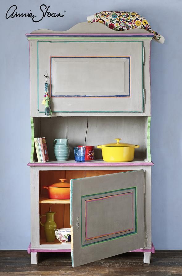 Annie Sloan chalk paint French Linen